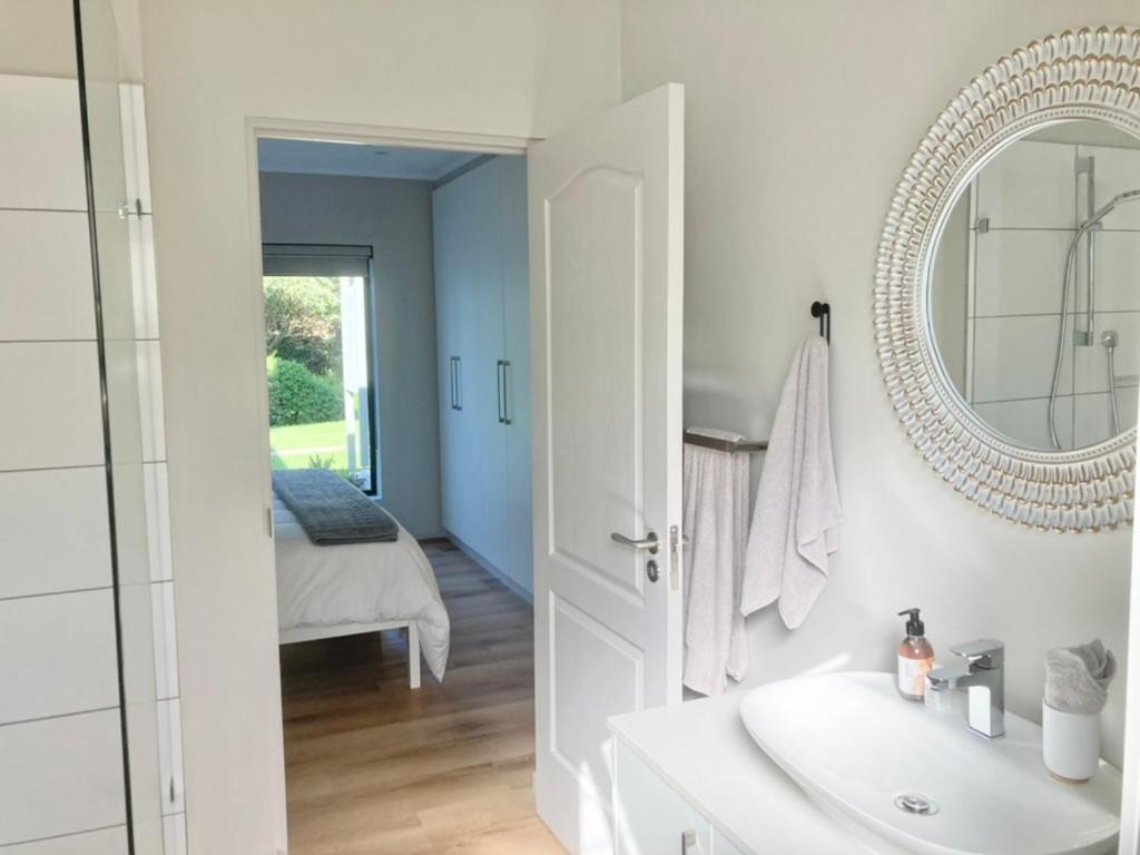 Tonquani - Knysna Hotel Стая снимка